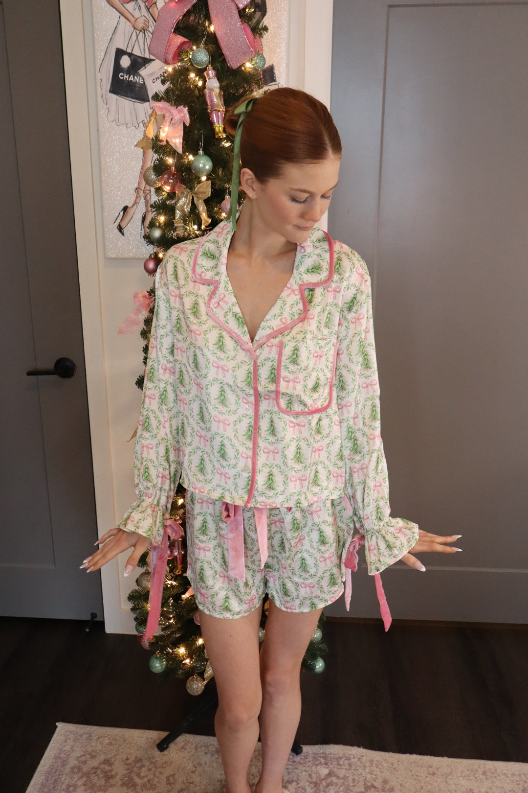 santa’s sweetheart satin pj set